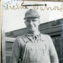 Ph52901_row3_archie Darroch_014